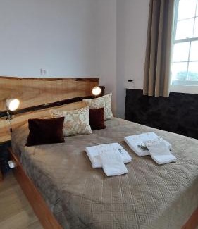 Angra do Heroismo Casa | Basalto Negro AL