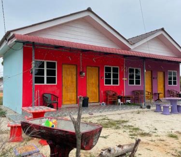 Setiu Chalet De Esquí | BASAR HOUSE SUITES RHU 10/PENARIK