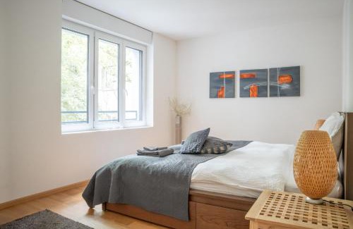Bruderholz Apartamento | BASELiving 3,5 Room Apartment - Bahnhof Basel SBB - Self Check-in