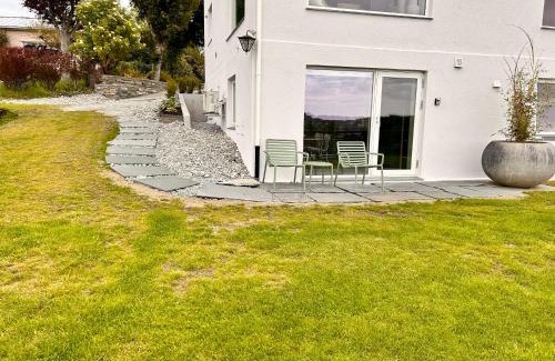 Haugesund Apartamento | Basement apartment with sea view