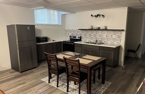 Speed Apartamento | Basement Apt 2 bedrooms 1 bathnQuiet country setting, 20 minutes to nLouisville