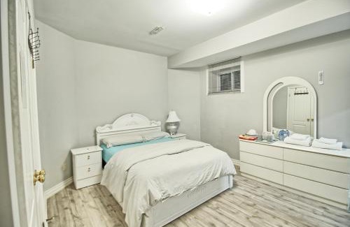 Thornhill Casa | Basement large Room with Private Bathroom and Free Parking