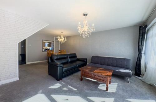 Basildon Apartamento | Basildon Retreat Cozy 3-Bedroom Home