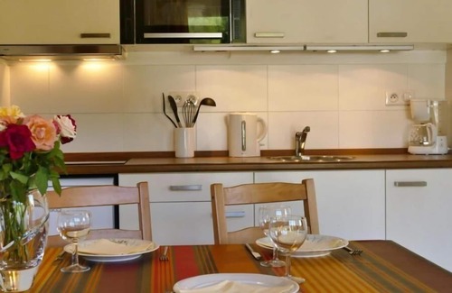 Louhossoa Apartamento | Apartamento de vacaciones Louhossoa para 1 - 3 personas con 1 dormitorio - Casa Rural