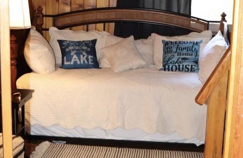 Wishon Cabina | Bass Lake Cabin. Knotty Pines Lodge