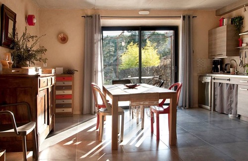 Apt Casa | Bastide de la Mandarine du 18 ° s "Red Ochre" Natural en el corazón del Luberon