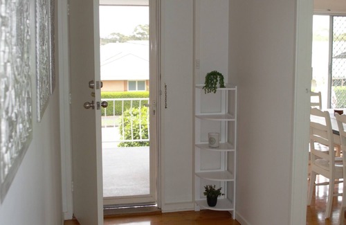 Bateau Bay Casa | Bateau Bay Beach Escape - Family Home