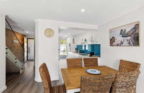 Batehaven Casa | Batehaven Breeze managed by Batemans Bay Accom