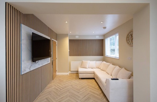 Bath Casa | Bath Bliss Retreat - 7 Bedroom House