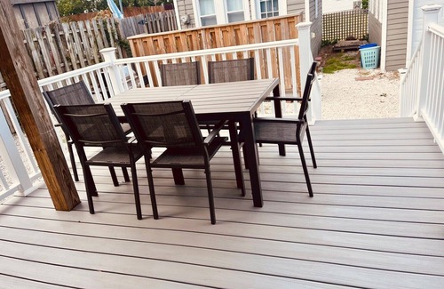 Somers Point Casa | BAY AND BEACH Relax in this well appointed beach cottage in historic Old Town