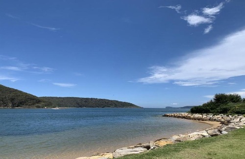 Booker Bay Casa | Bay Bliss U2 Booker Bay -Walk to beach, shops & restaurants