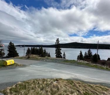 Bay Bulls Casa | Bay Bulls Waterfront Steps Totrail & Boat Tours!