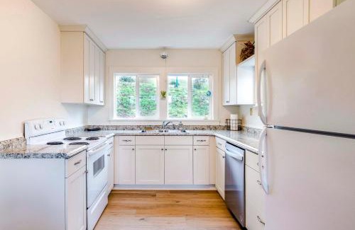 Bay City Casa | Bay City Retreat about half Mi to Local Beach!
