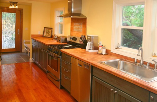 Greenbank Casa | Bay Cottage Waterfront Home