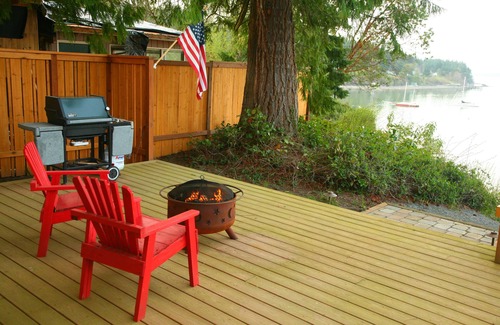 Greenbank Casa | Bay Cottage Waterfront Home