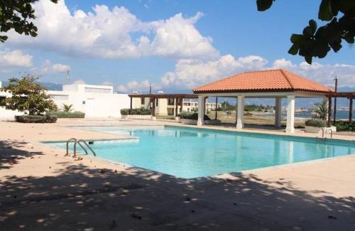 Portmore Apartamento | Bay Front Apt 208