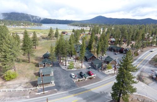 Big Bear Lake Hotel | Bay Meadows Resort