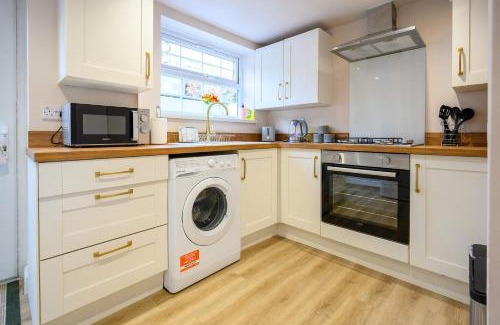 Cymmer Casa | Bay Tree Cottage Rhondda Valley By STAE-Homes