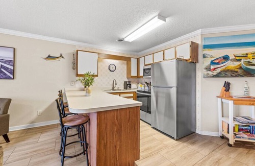 Little River Apartamento | Bay Tree Getaway 28G