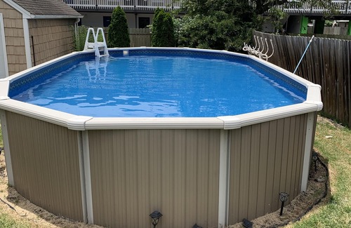Willoughby Spit Cabaña | Bay View Bungalow by the Pier - Swimming Pool and Pet Friendly