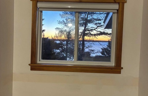 Queensland Casa | Bay views, trails, beaches, fresh air & quality well water. Monthly Rentals!