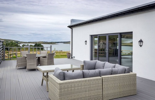 Clifden Cabaña | Baybridge House, Sky Road