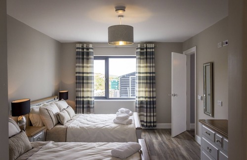 Clifden Cabaña | Baybridge House, Sky Road