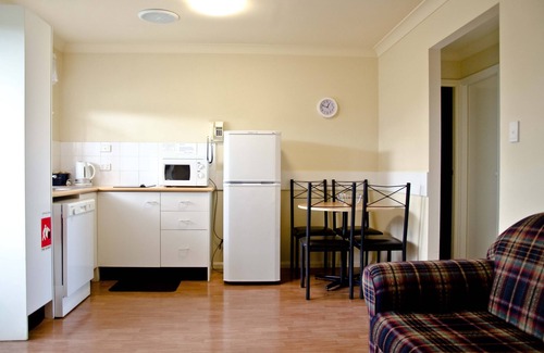 Muswellbrook Hotel | Baybrook Motor Inn & Apartments