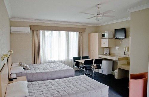 Muswellbrook Hotel | Baybrook Motor Inn & Apartments