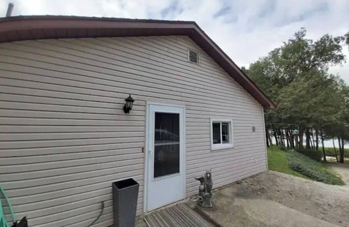 Hope Bay Casa | Bayfront Rustic Cottage | 4Br + Pet Friendly