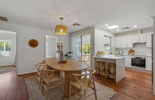 Aldinga Beach Casa | Bayleaf Retreat~Family & Pet Friendly Beach Escape
