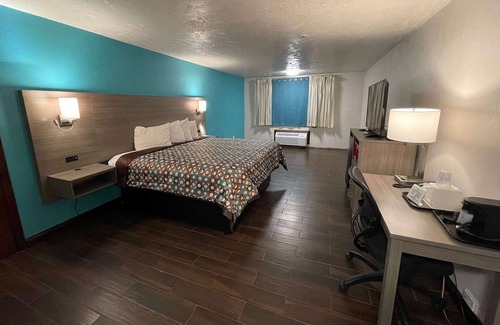 Bellevue Hotel | Baymont by Wyndham Bellevue / Omaha