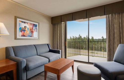 West Hills Hotel | Baymont by Wyndham Bremerton WA