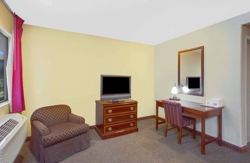 Coalinga Hotel | Baymont by Wyndham Coalinga