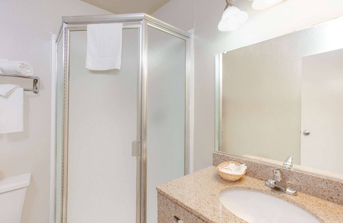 Coalinga Hotel | Baymont by Wyndham Coalinga