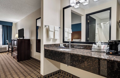 Onalaska Hotel | Baymont by Wyndham La Crosse/Onalaska