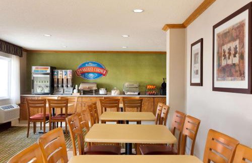 Salina Hotel | Baymont by Wyndham Salina