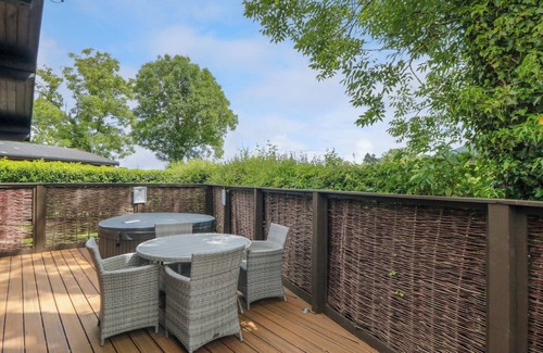 Carlton-in-Cleveland Cabaña | Baysdale Lodge 5