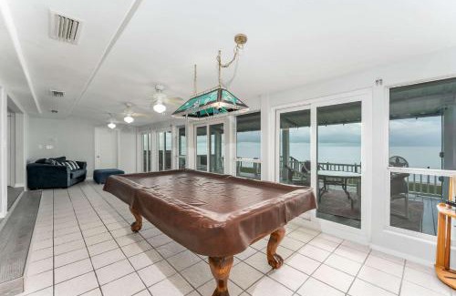 Port Isabel Casa | Bayside Paradise 4BR Home with Patio & Games Room