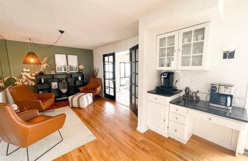 Green Creek Casa | Bayview Sands - Modern, Pet Friendly, 6 BR/3BA on the Water!