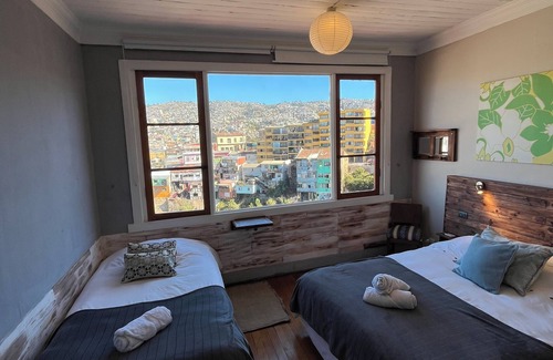 Playa Ancha Cama Y Desayuno | BB Casita Yellow