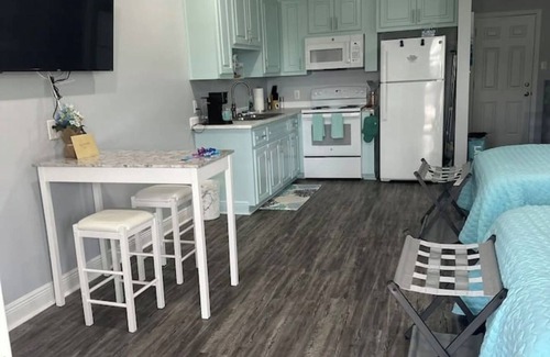 Gautier Hotel | BB On The Bayou