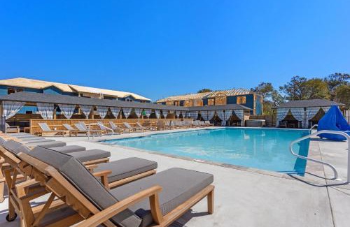 Corolla Light Casa | BCW14A - Sunshine Beach Daze