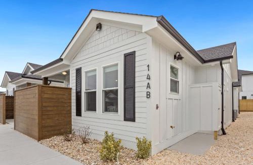 Corolla Light Casa | BCW14A - Sunshine Beach Daze