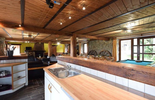 Gouvy Cabaña | Casa rural en Petite Langlire con baño de burbujas