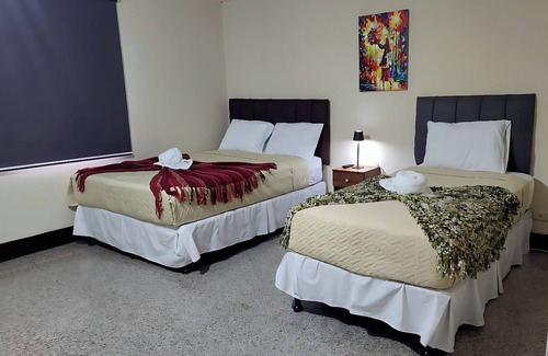 Zona 13 Cama Y Desayuno | Be happy hotel Gt