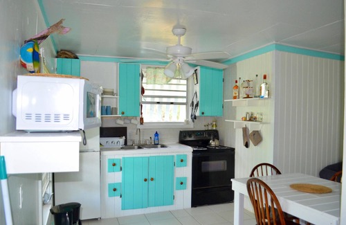 Cherokee Casa | Bea's Beach Cottage Casuarina Point Abaco