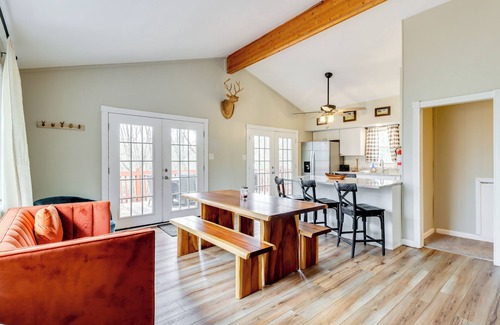 Briar Crest Woods Casa | Beach Access: BBQ-Ready Poconos Family Getaway!
