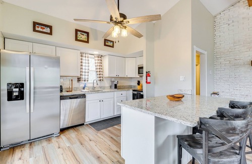 Briar Crest Woods Casa | Beach Access: BBQ-Ready Poconos Family Getaway!