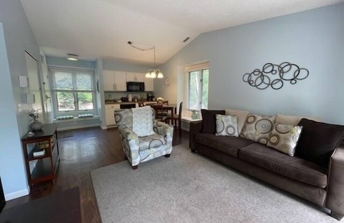 Acme Condominio | Beach, Boat Rentals, Near Horse Shows! RIverside Shores